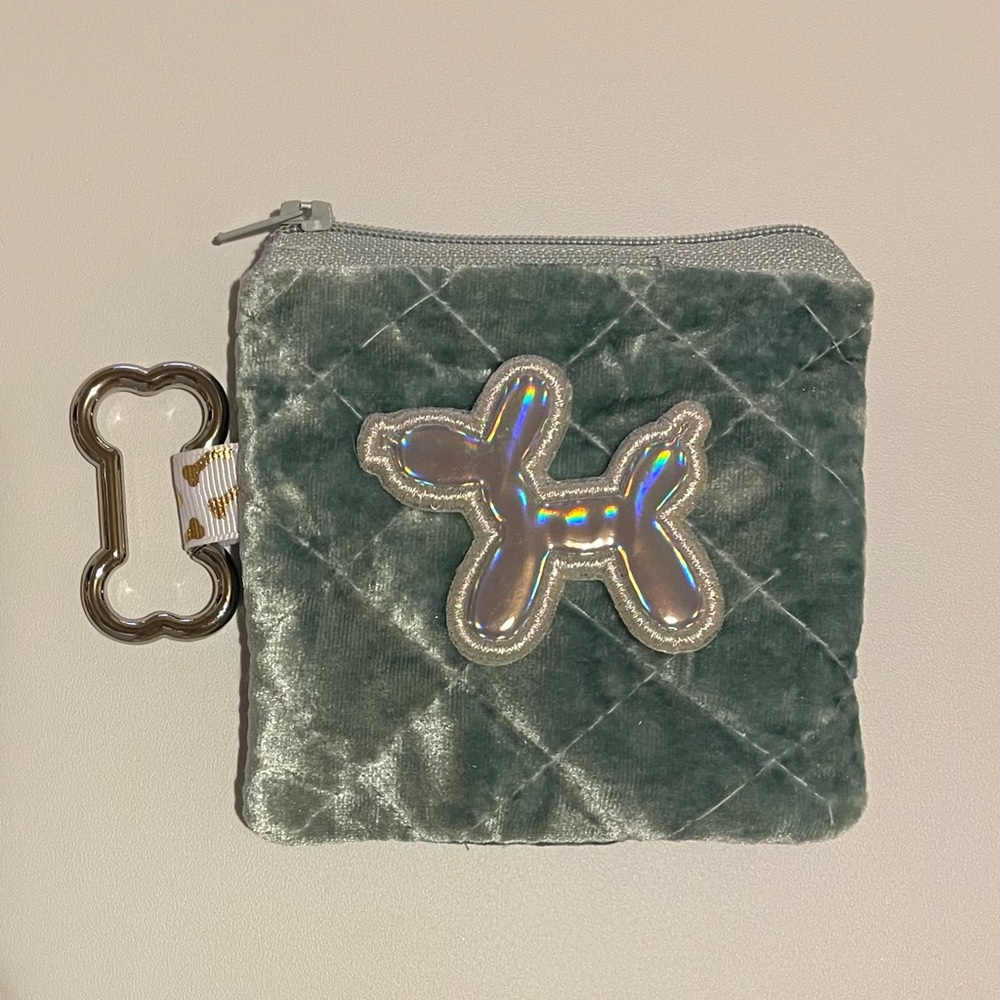 White Pooch Clip-On Quilted Velvet Pouch